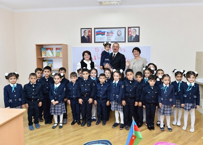 President Ilham Aliyev inaugurates new building of school in Baku 
